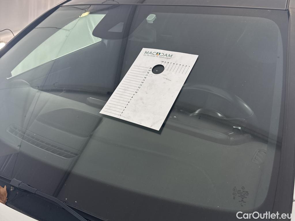  Mercedes  A-Klasse MERCEDES-BENZ Classe A Compact / 2018 / 5P / Berline A 200 d AMG Line 8G-DCT #36