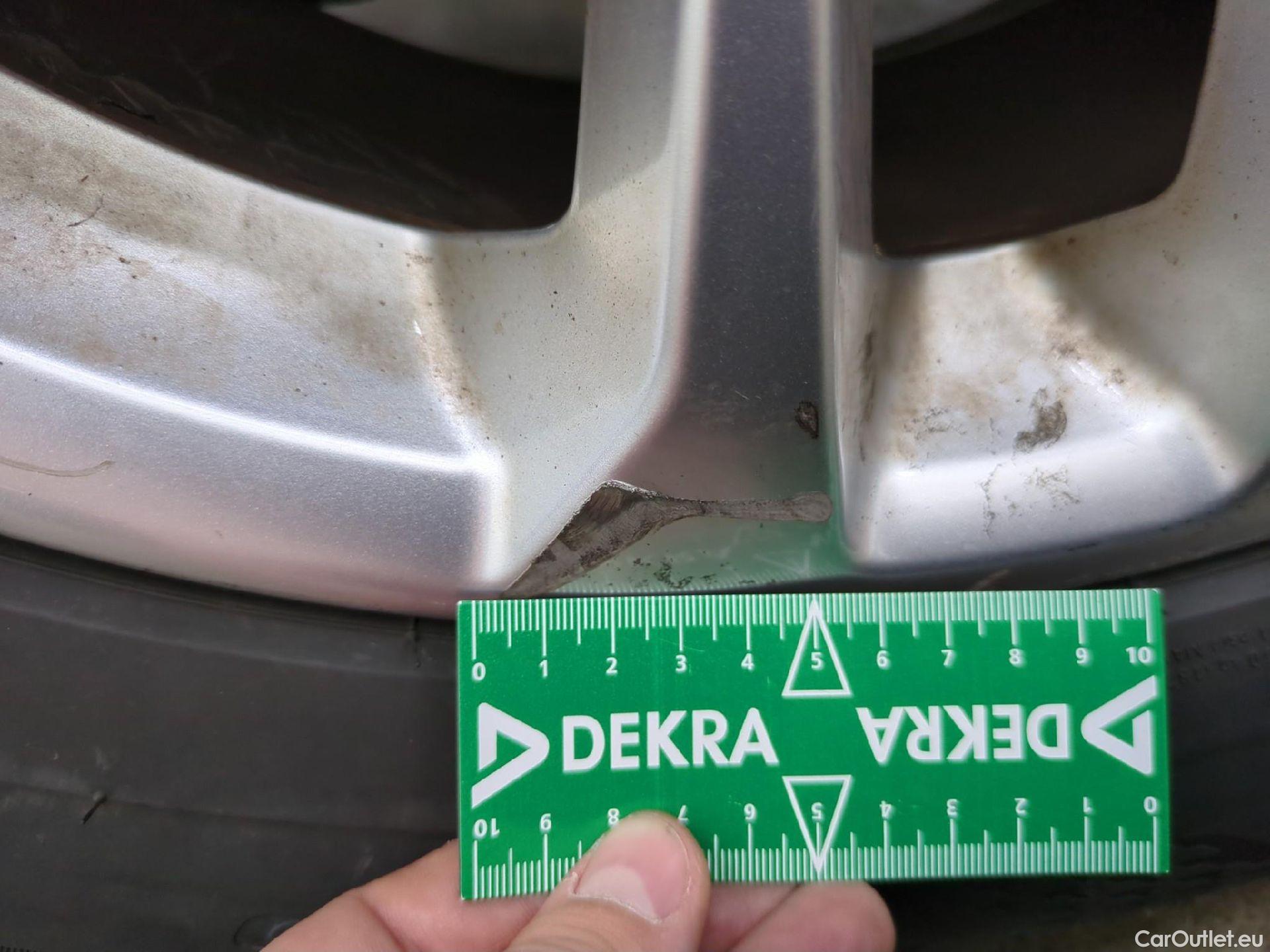  Ford  Kuga FORD  / 2019 / 5P / SUV 2.5 190 hybrid Flexifuel Pshift Titanium #11