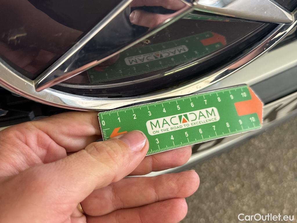  Mercedes  A-Klasse MERCEDES-BENZ Classe A Compact / 2018 / 5P / Berline A 200 d AMG Line 8G-DCT #19