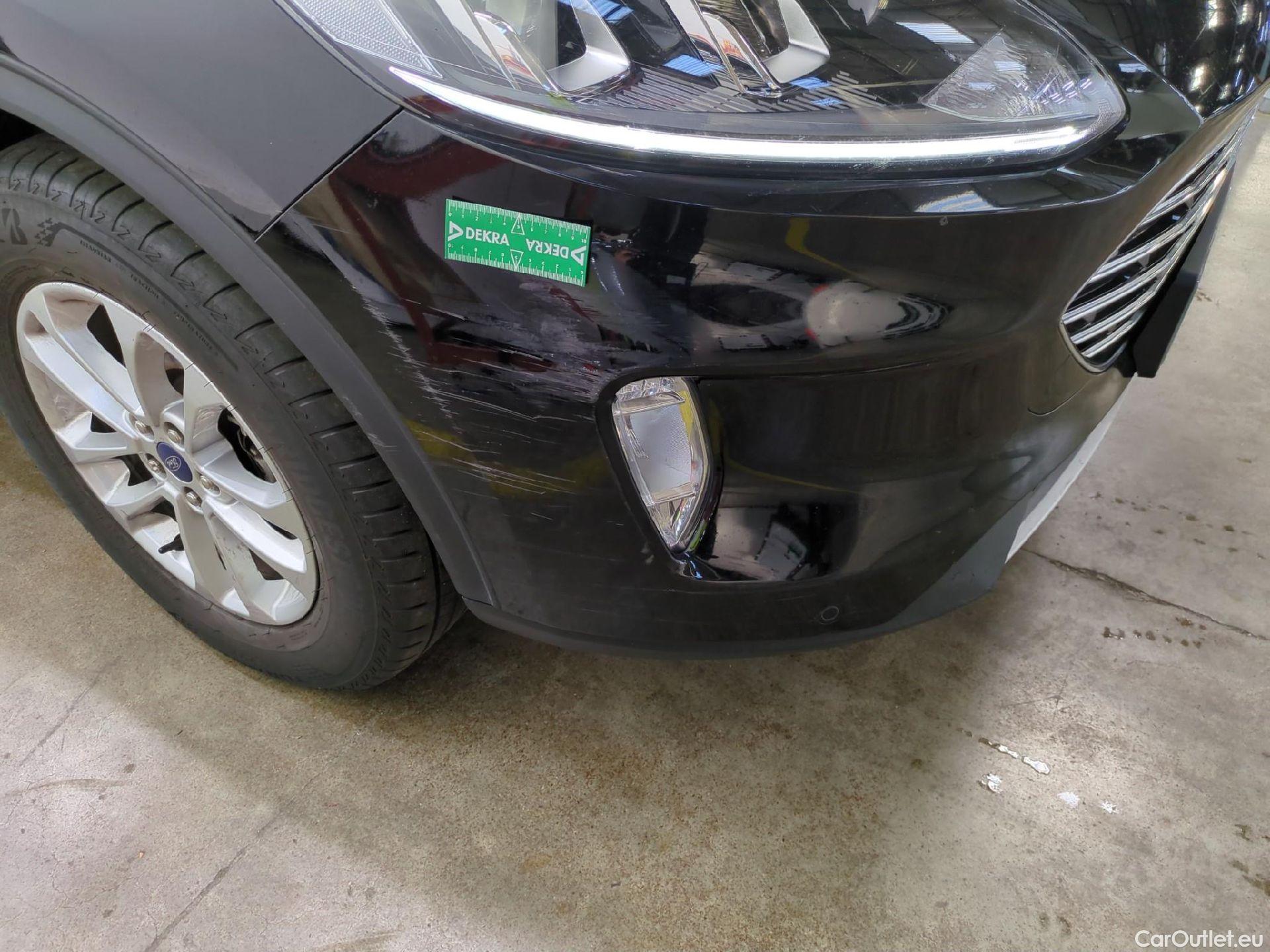  Ford  Kuga FORD  / 2019 / 5P / SUV 2.5 190 hybrid Flexifuel Pshift Titanium #23