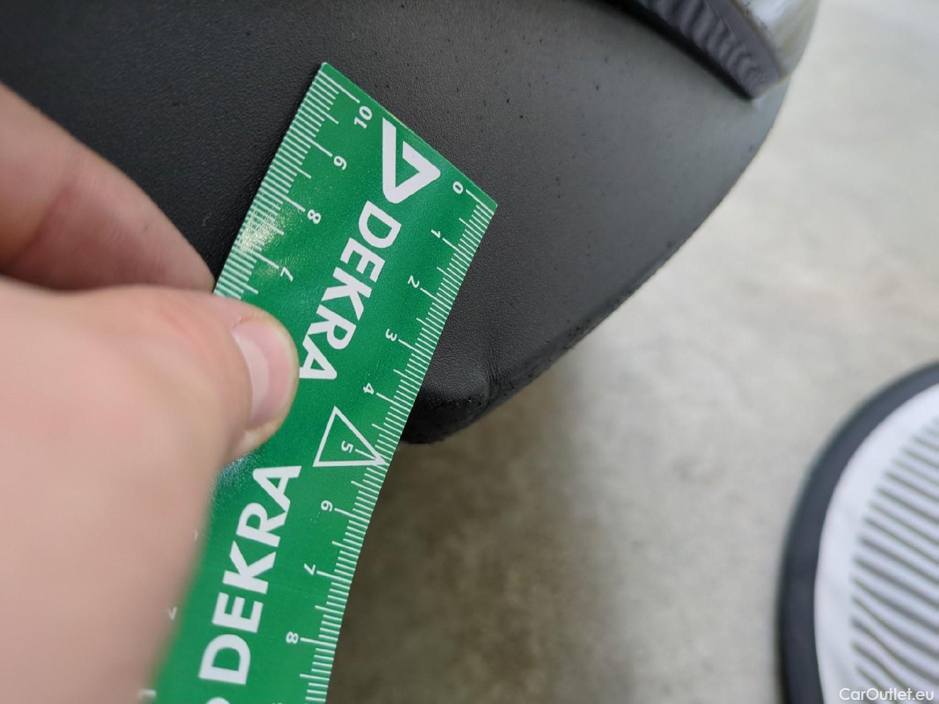  Ford  Kuga FORD  / 2019 / 5P / SUV 2.5 190 hybrid Flexifuel Pshift Titanium #30