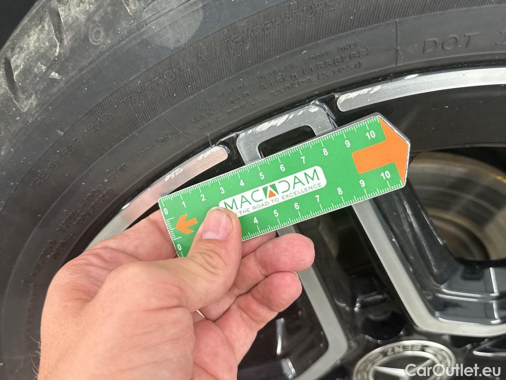  Mercedes  A-Klasse MERCEDES-BENZ Classe A Compact / 2018 / 5P / Berline A 200 d AMG Line 8G-DCT #25