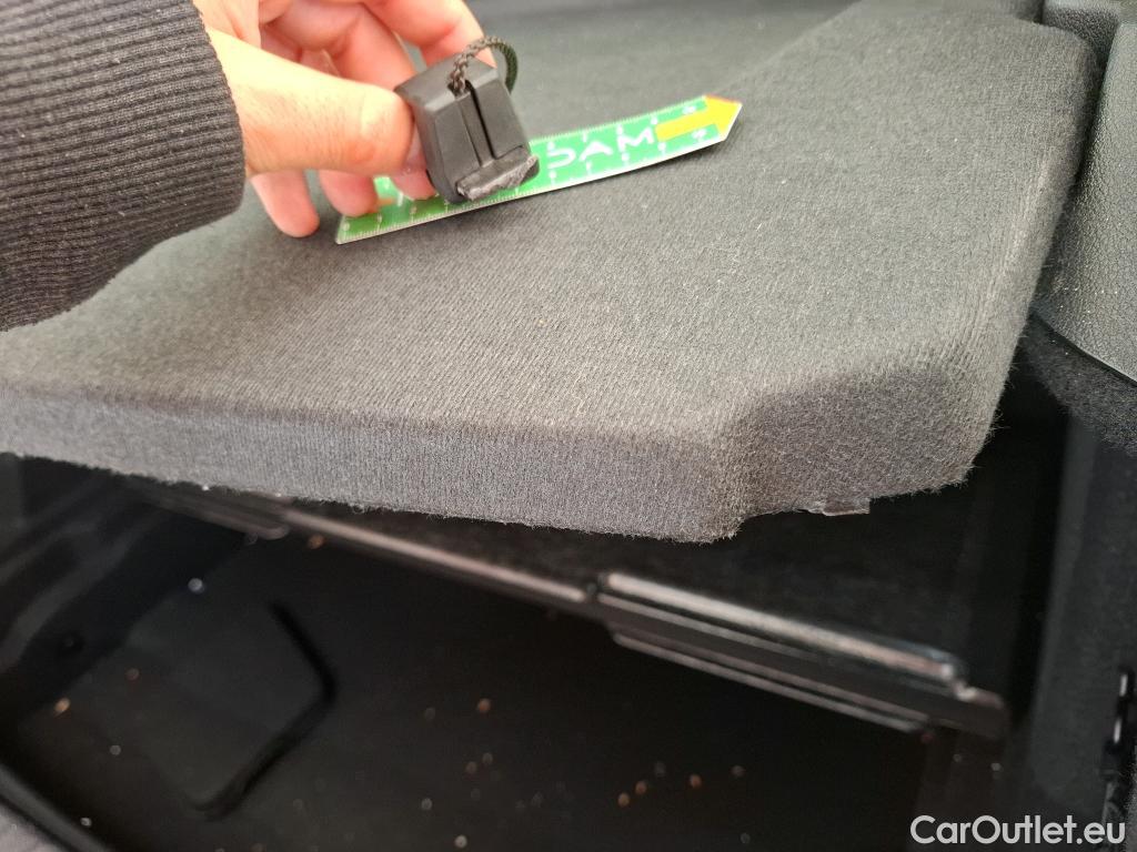  Bmw  Serie 1 BMW Série 1 / 2019 / 5P / Berline 116i DKG7 Business Design #43