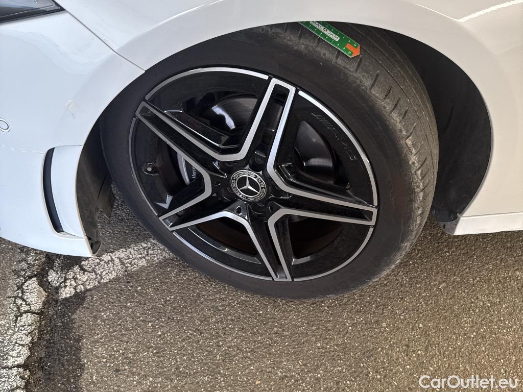  Mercedes  A-Klasse MERCEDES-BENZ Classe A Compact / 2018 / 5P / Berline A 200 d AMG Line 8G-DCT #42