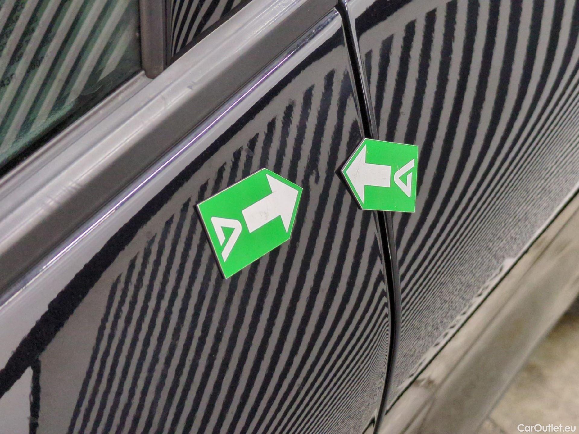  Ford  Kuga FORD  / 2019 / 5P / SUV 2.5 190 hybrid Flexifuel Pshift Titanium #41