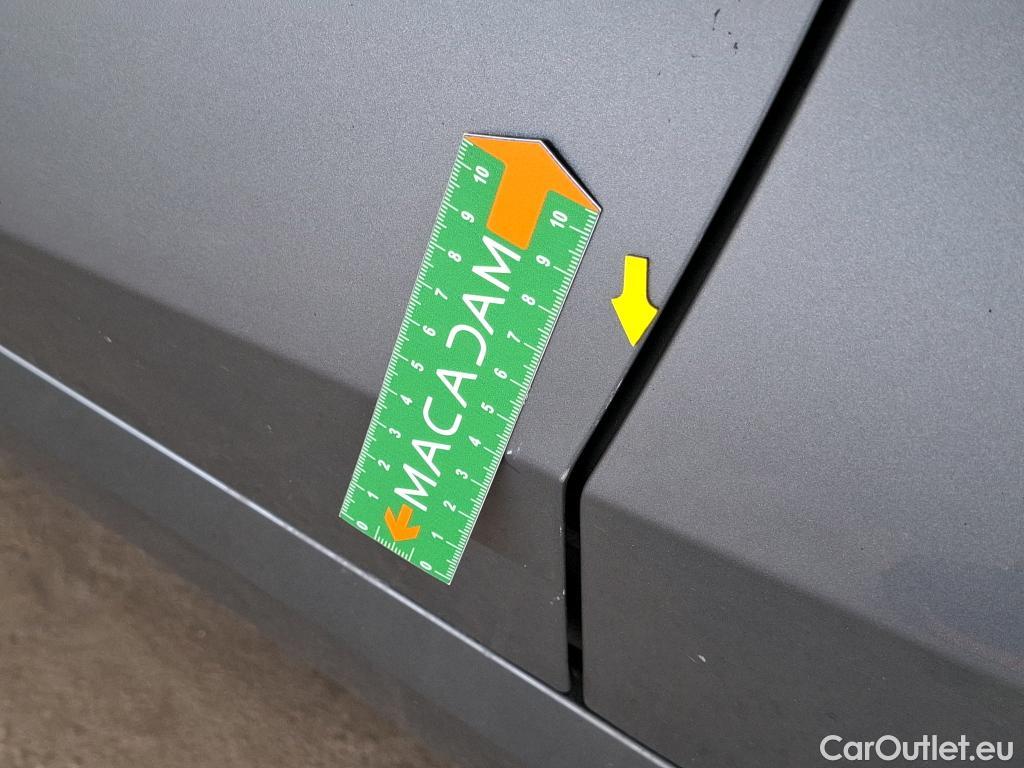  Bmw  Serie 1 BMW Série 1 / 2019 / 5P / Berline 116i DKG7 Business Design #17