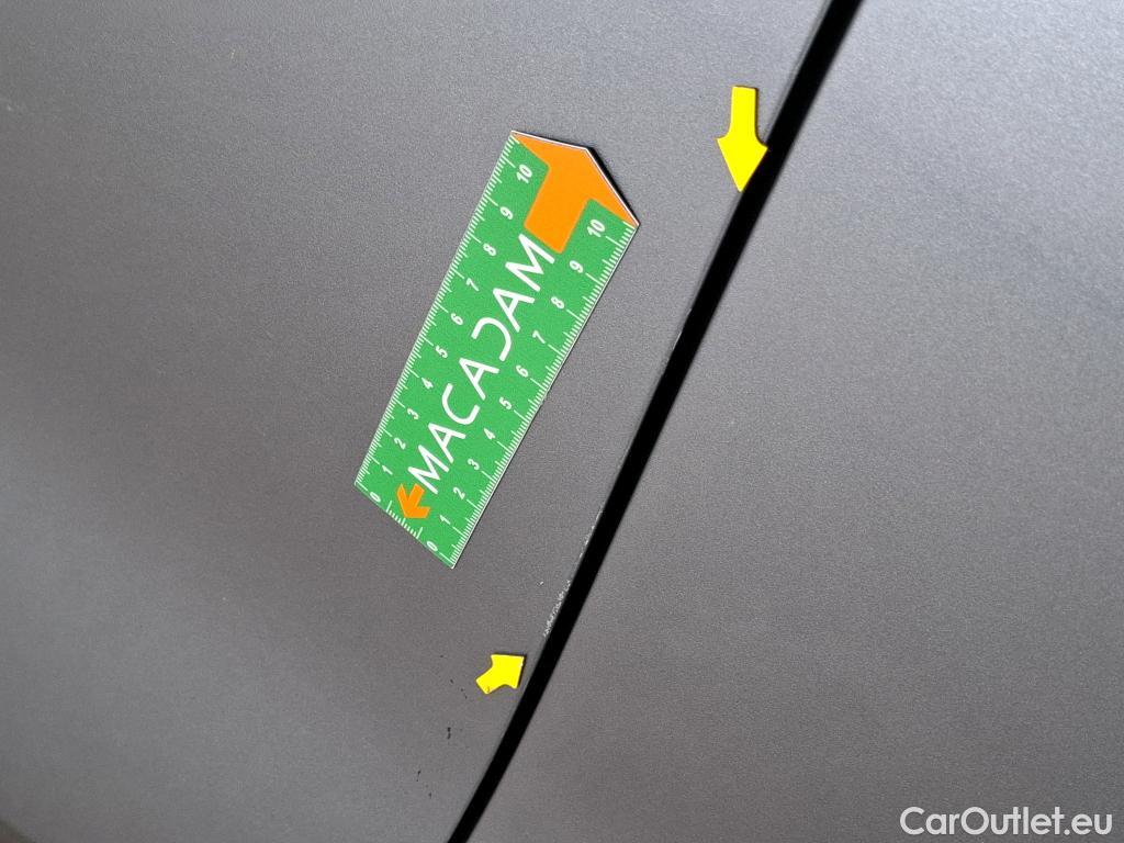  Bmw  Serie 1 BMW Série 1 / 2019 / 5P / Berline 116i DKG7 Business Design #16