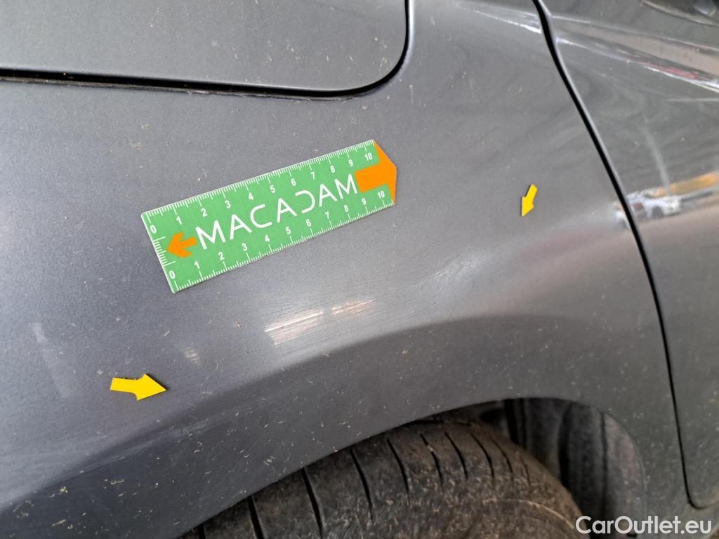  Bmw  Serie 1 BMW Série 1 / 2019 / 5P / Berline 116i DKG7 Business Design #34