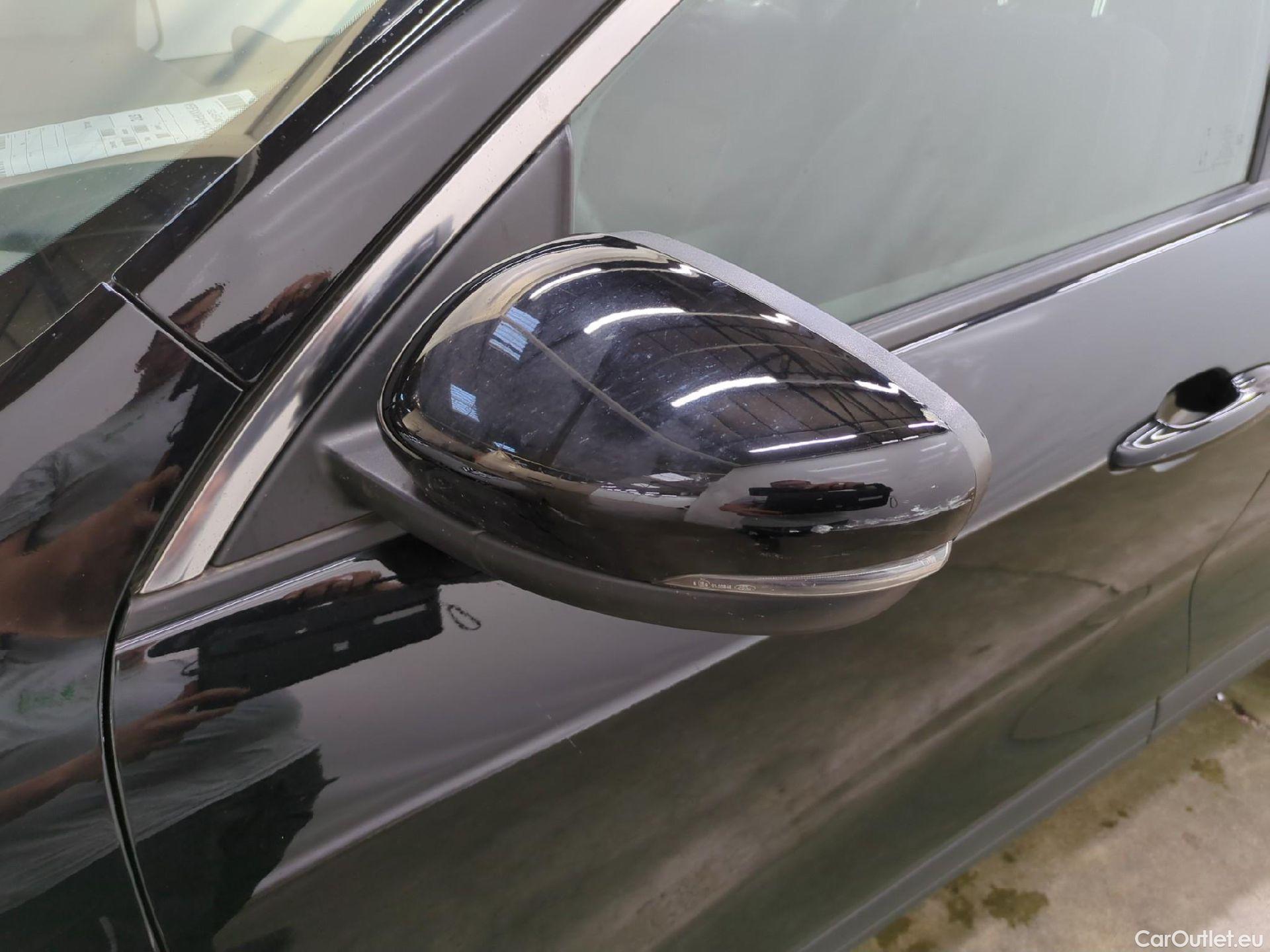  Ford  Kuga FORD  / 2019 / 5P / SUV 2.5 190 hybrid Flexifuel Pshift Titanium #3