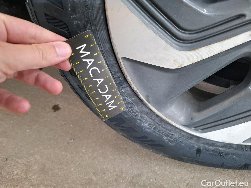  Hyundai  Konna Kona Business Hybrid 2WD 1.6 GDI 140CV BVA6 E6d #24