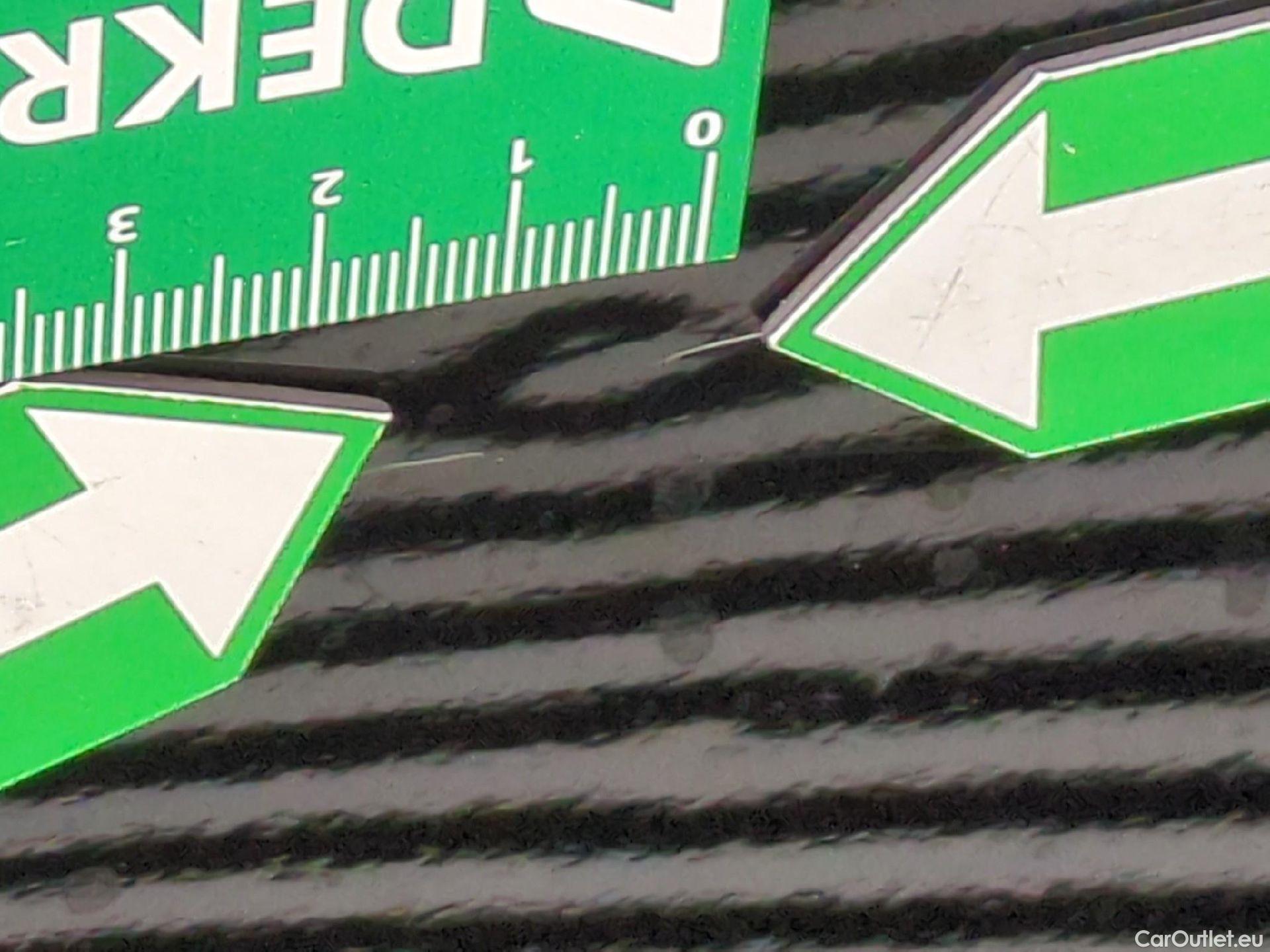  Ford  Kuga FORD  / 2019 / 5P / SUV 2.5 190 hybrid Flexifuel Pshift Titanium #22