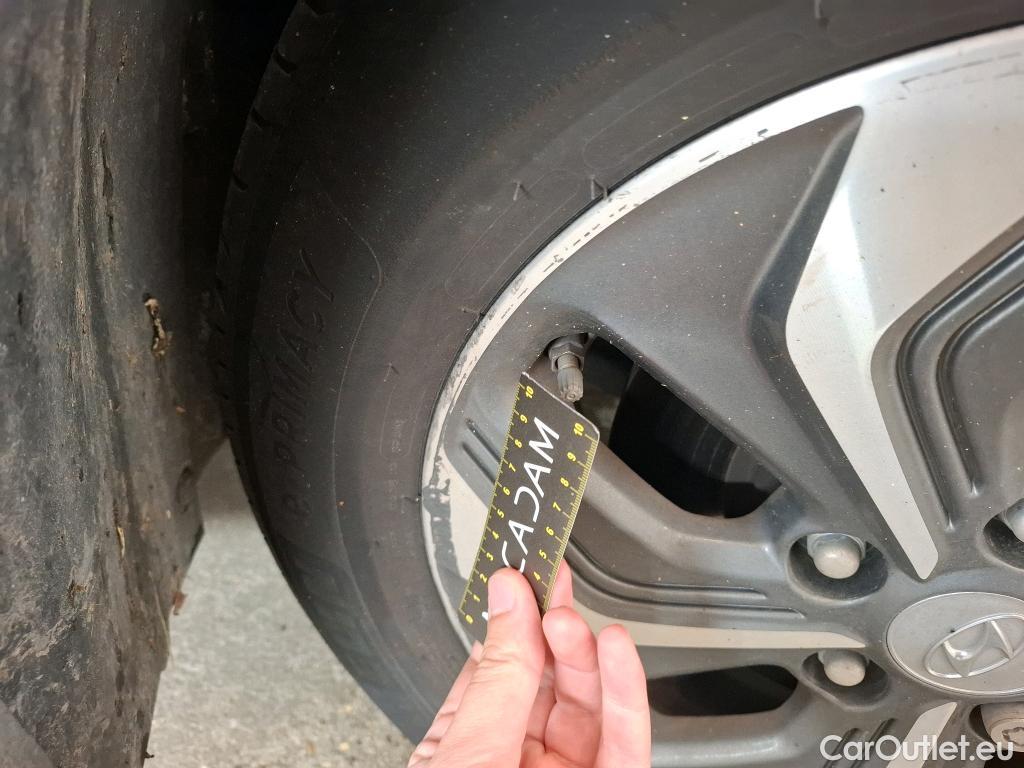  Hyundai  Konna Kona Business Hybrid 2WD 1.6 GDI 140CV BVA6 E6d #28