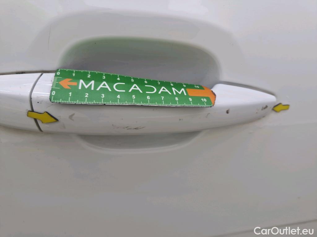  Citroen  C3  Société Feel Nav 1.2 PureTech 80CV BVM5 E6d #30