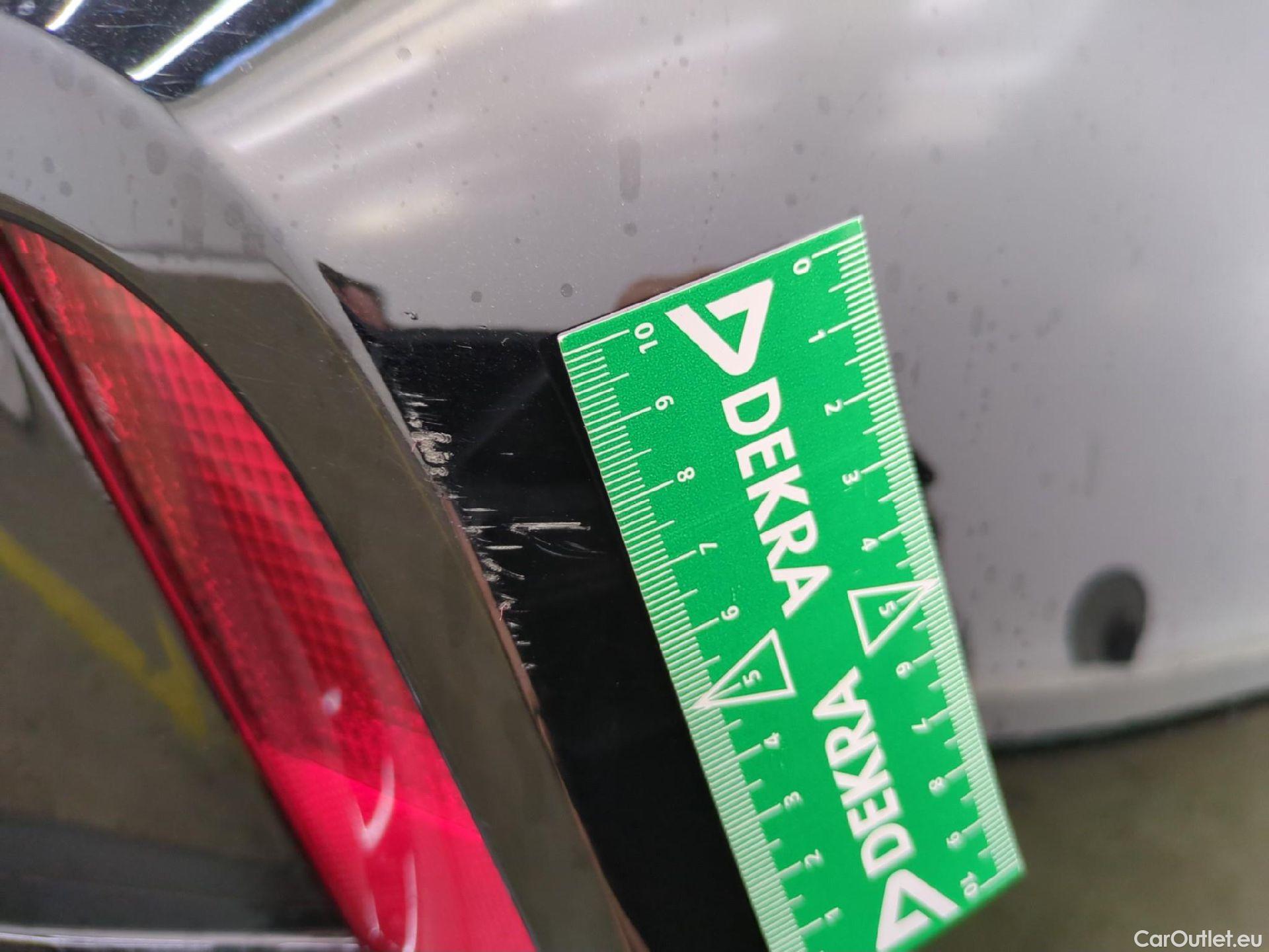  Ford  Kuga FORD  / 2019 / 5P / SUV 2.5 190 hybrid Flexifuel Pshift Titanium #50