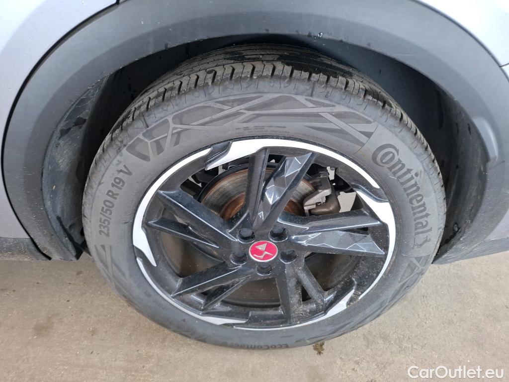  DS  DS7 DS DS 7 Crossback / 2017 / 5P / SUV E-TENSE 225 PERFORMANCE Line + #29