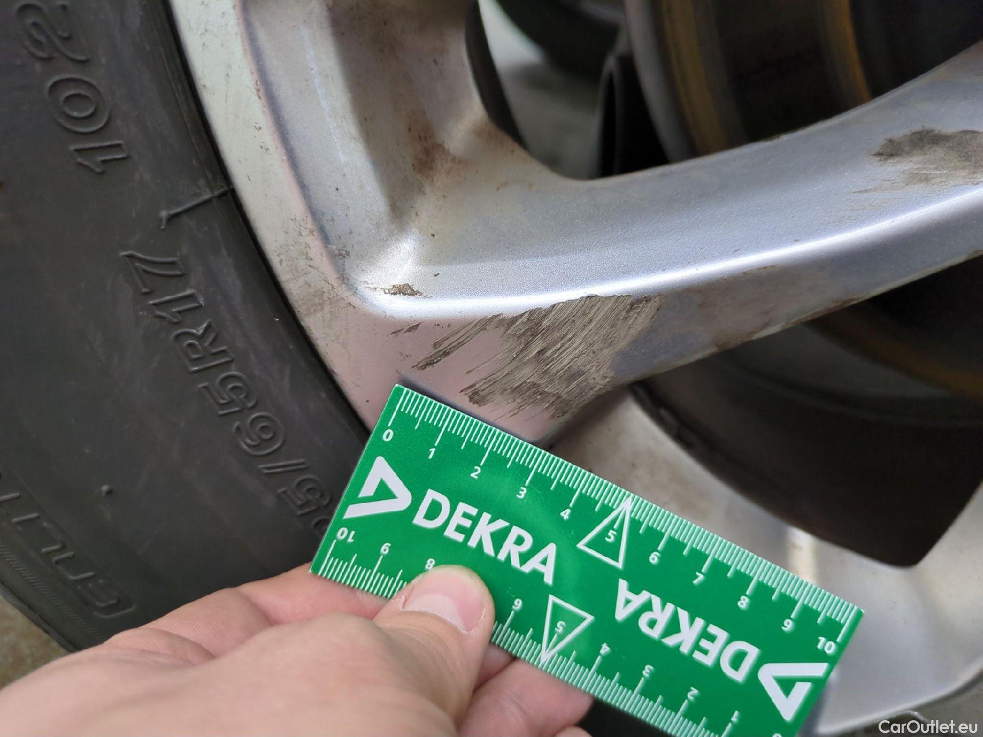  Ford  Kuga FORD  / 2019 / 5P / SUV 2.5 190 hybrid Flexifuel Pshift Titanium #12