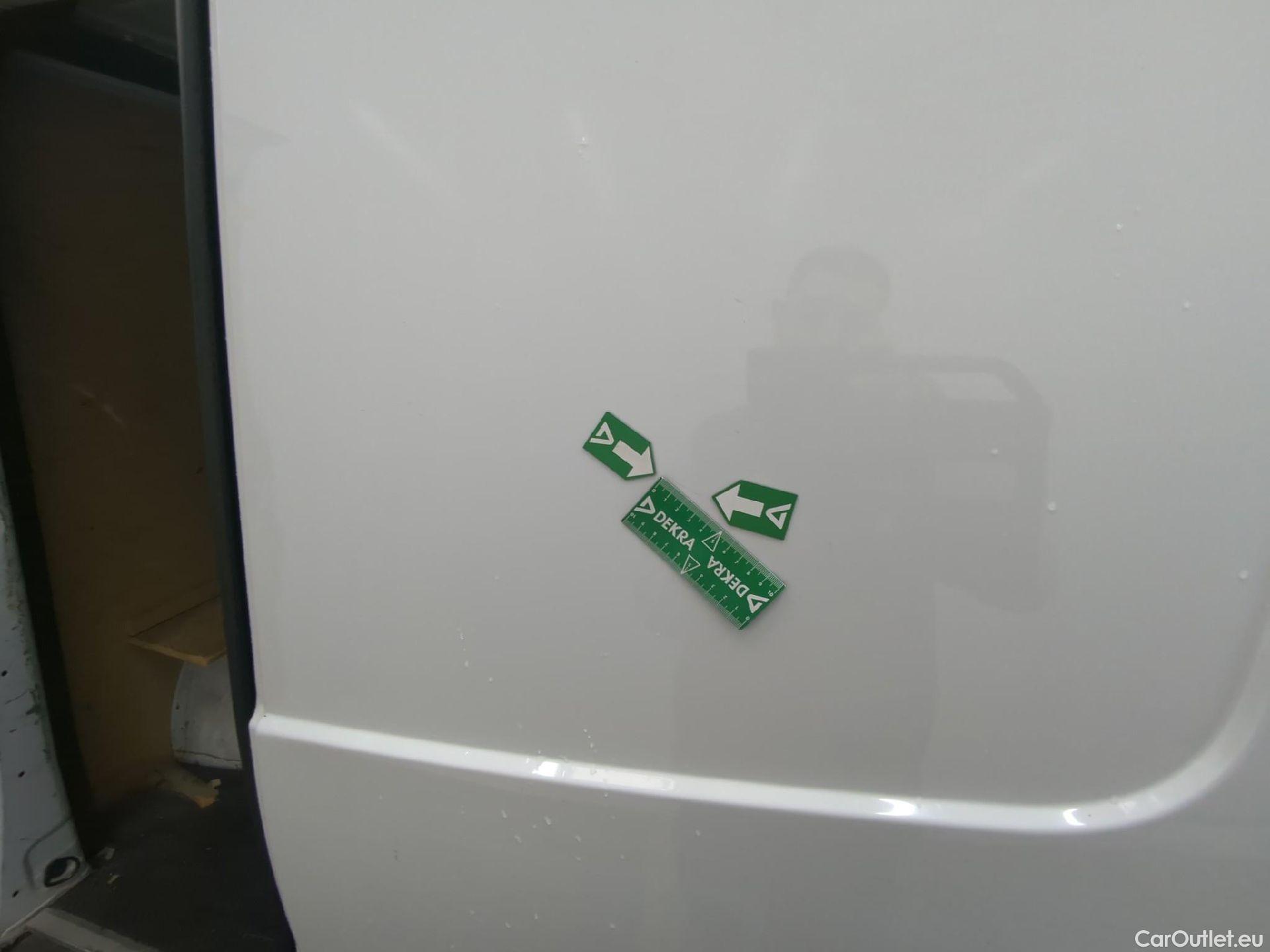  Renault  Trafic  Fourgon L2H1 3T Grand Confort 2.0 dCi 130CV BVM6 E6d #68