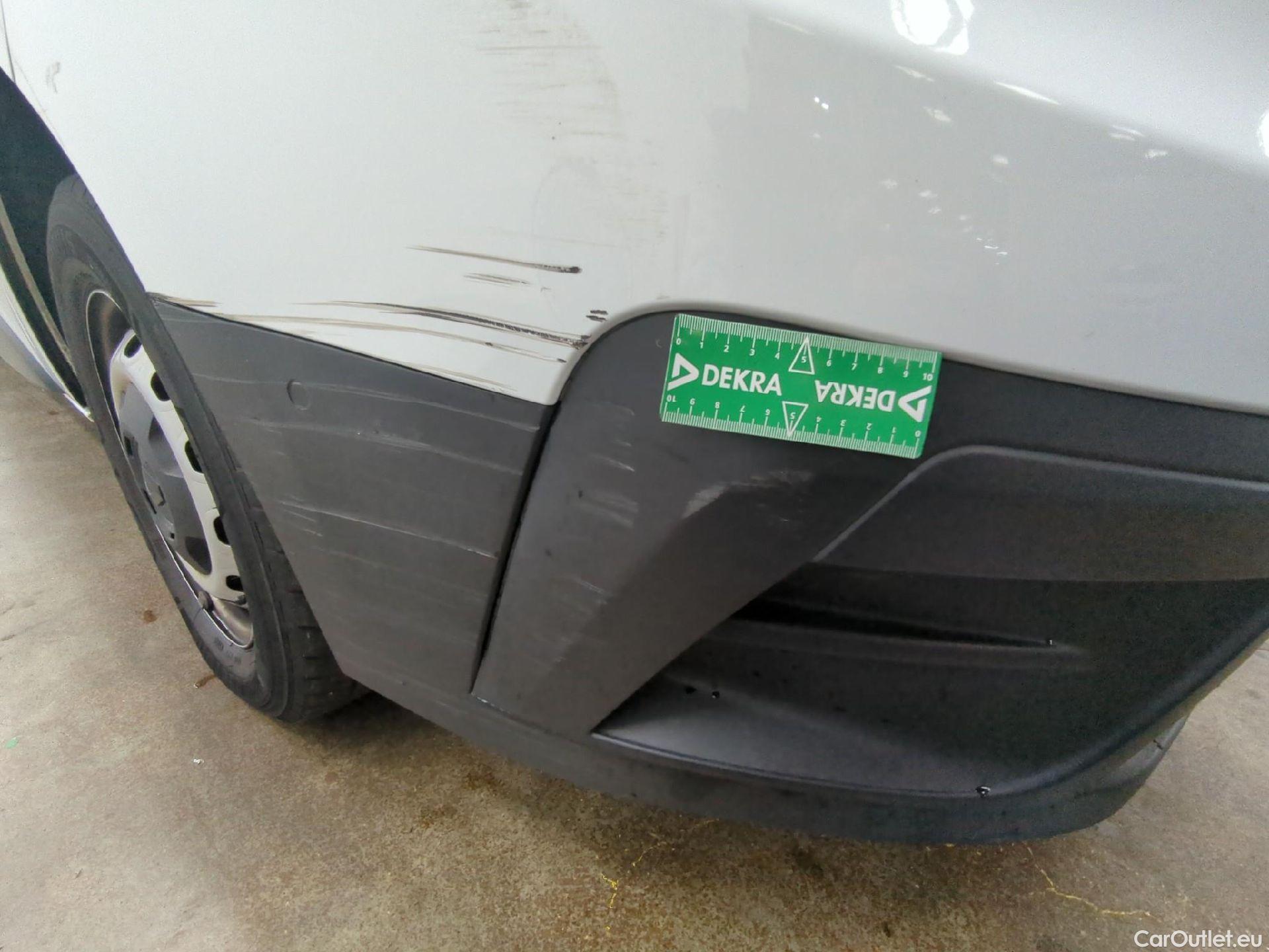  Renault  Trafic  Fourgon L2H1 3T Grand Confort 2.0 dCi 130CV BVM6 E6d #48