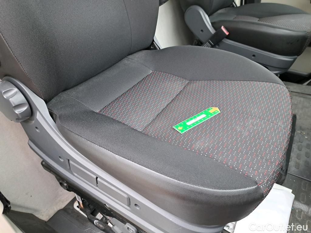  Peugeot  Boxer  VU 4p Fourgon 2.0 BLUEHDI 130 S&S PREMIUM 335 L3H3 / RAMPE HYDROLIQUE #36