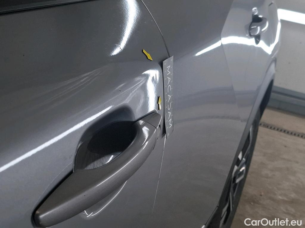  Peugeot  2008  Allure Business 1.5 HDi 130CV BVA8 E6d #21