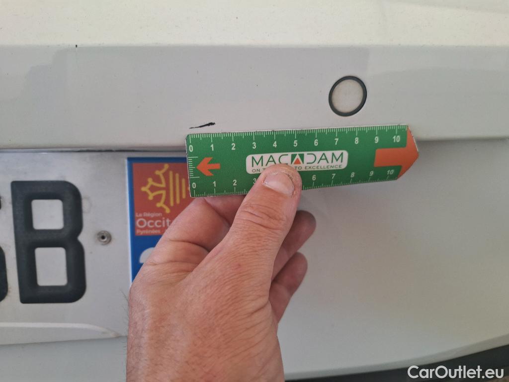  Volkswagen  Golf  VOLKSWAGEN / 2020 / 5P / Berline 2.0 TDI SCR 115 BVM6 Life Busi 1st #8