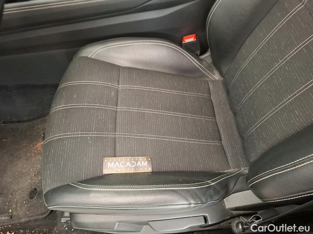  Renault  Austral  Techno 1.2 E-TECH Hybrid 200CV BVA6 6E #9