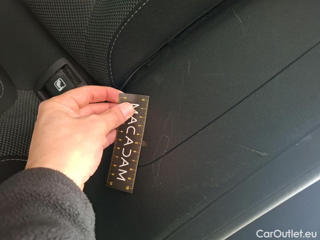  Renault  Megane RENAULT Mégane Estate / 2020 / 5P / Break evolution TCe 140 #12