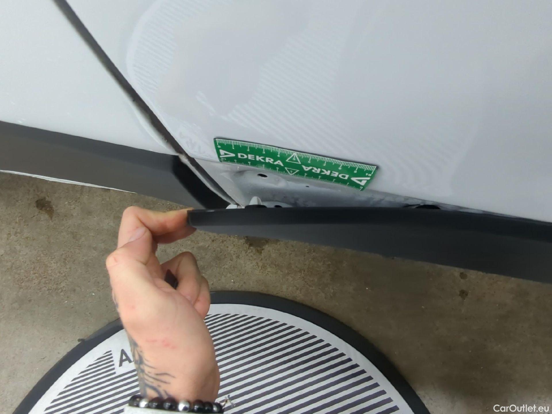  Renault  Trafic  Fourgon L2H1 3T Grand Confort 2.0 dCi 130CV BVM6 E6d #35