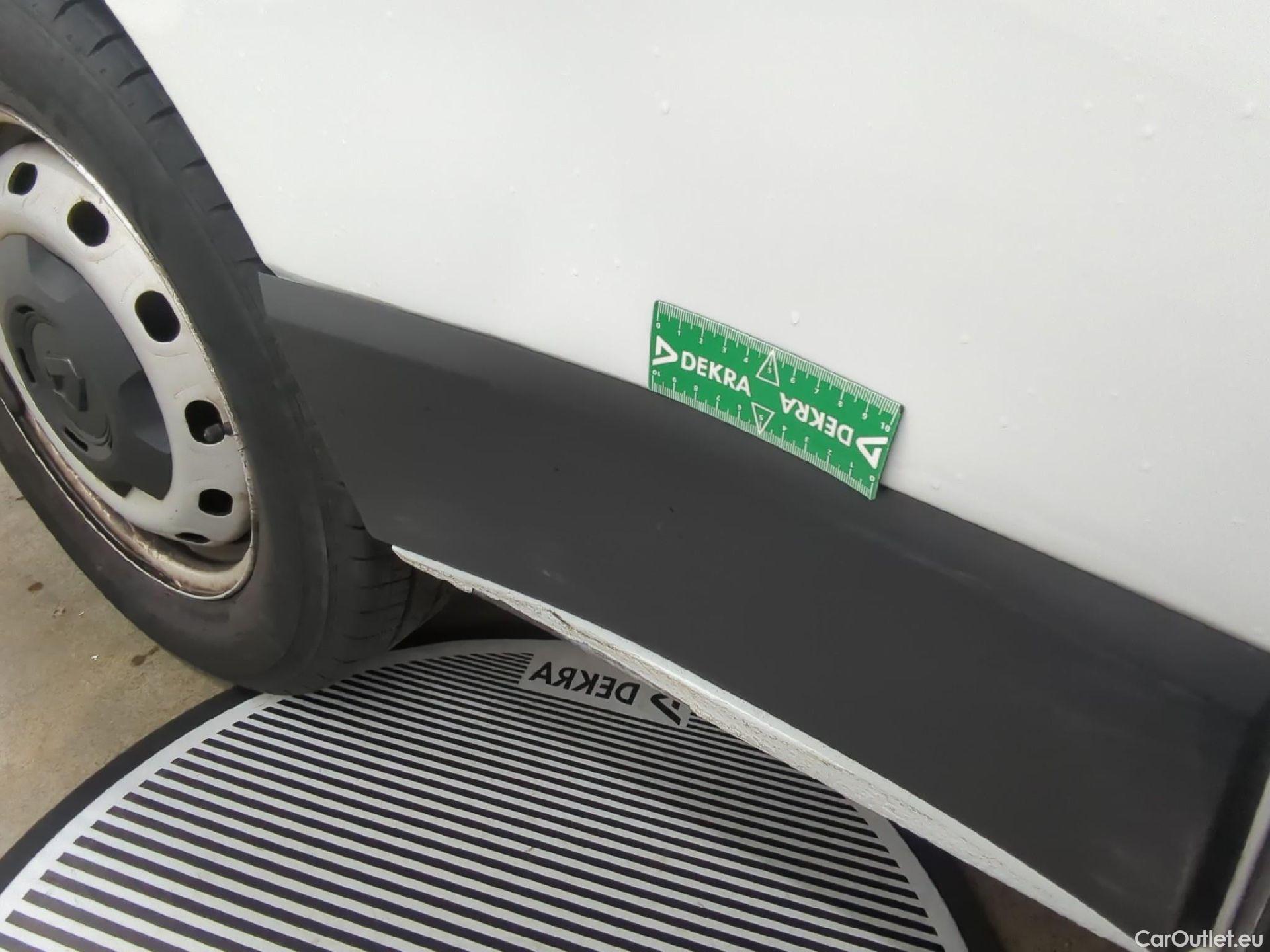  Renault  Trafic  Fourgon L2H1 3T Grand Confort 2.0 dCi 130CV BVM6 E6d #34