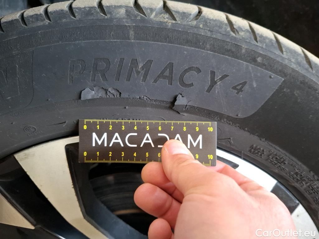  Peugeot  2008  Allure Business 1.5 HDi 130CV BVA8 E6d #6