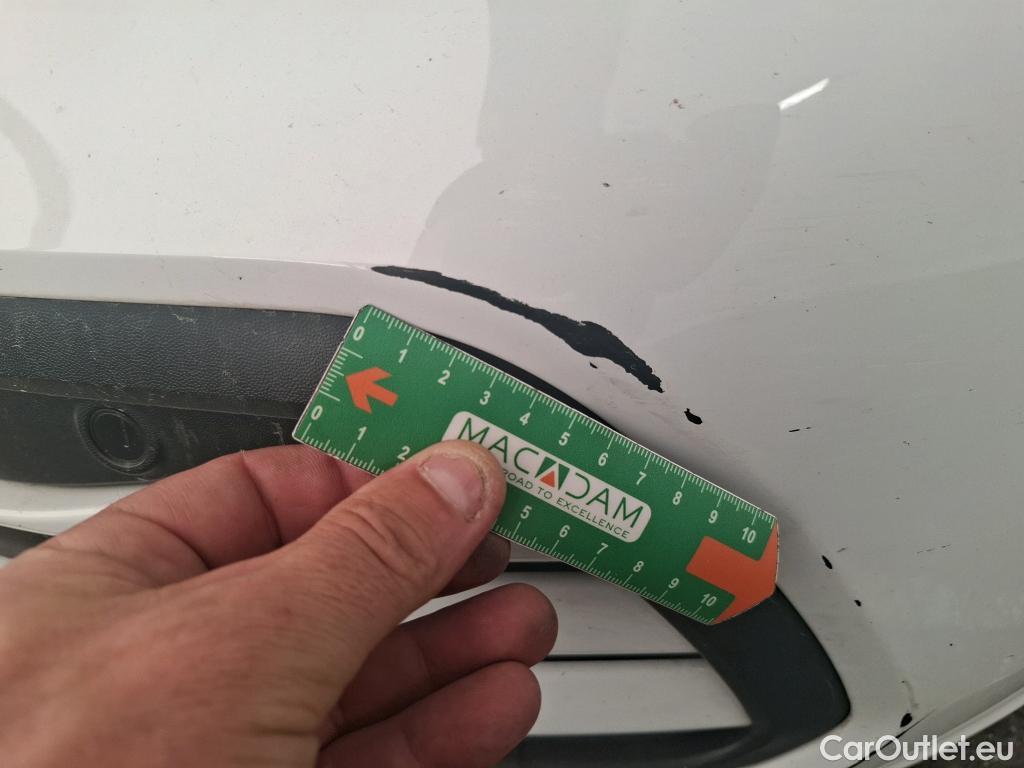  Volkswagen  Golf  VOLKSWAGEN / 2020 / 5P / Berline 2.0 TDI SCR 115 BVM6 Life Busi 1st #2