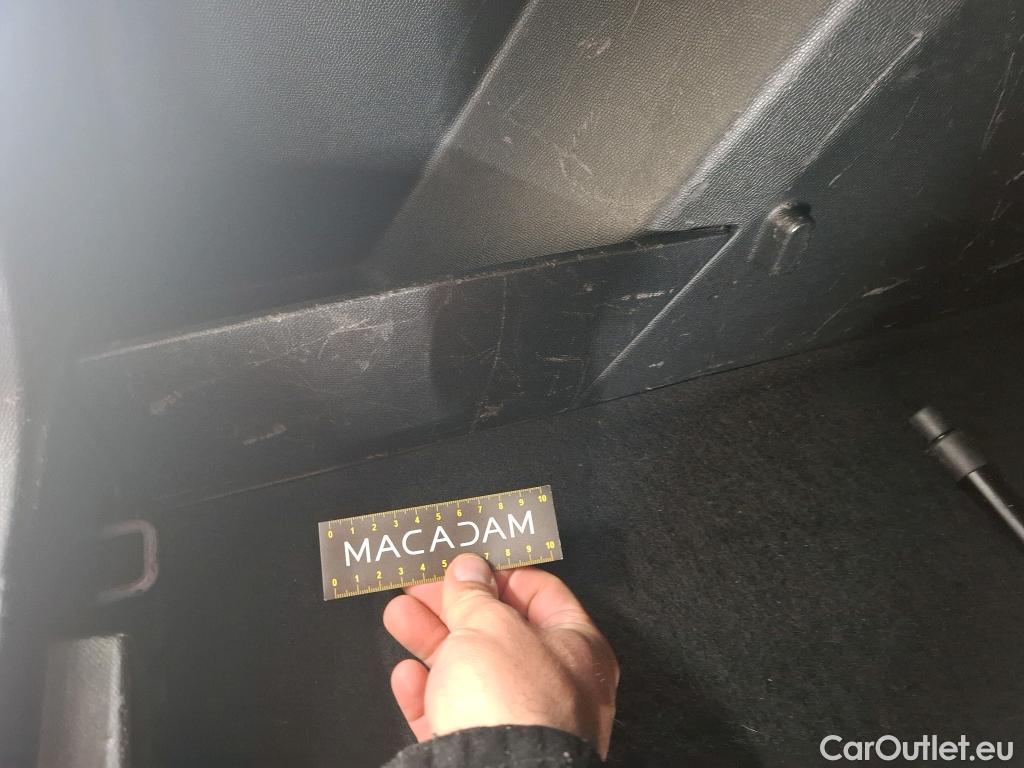  Peugeot  2008  Allure Business 1.5 HDi 130CV BVA8 E6d #10