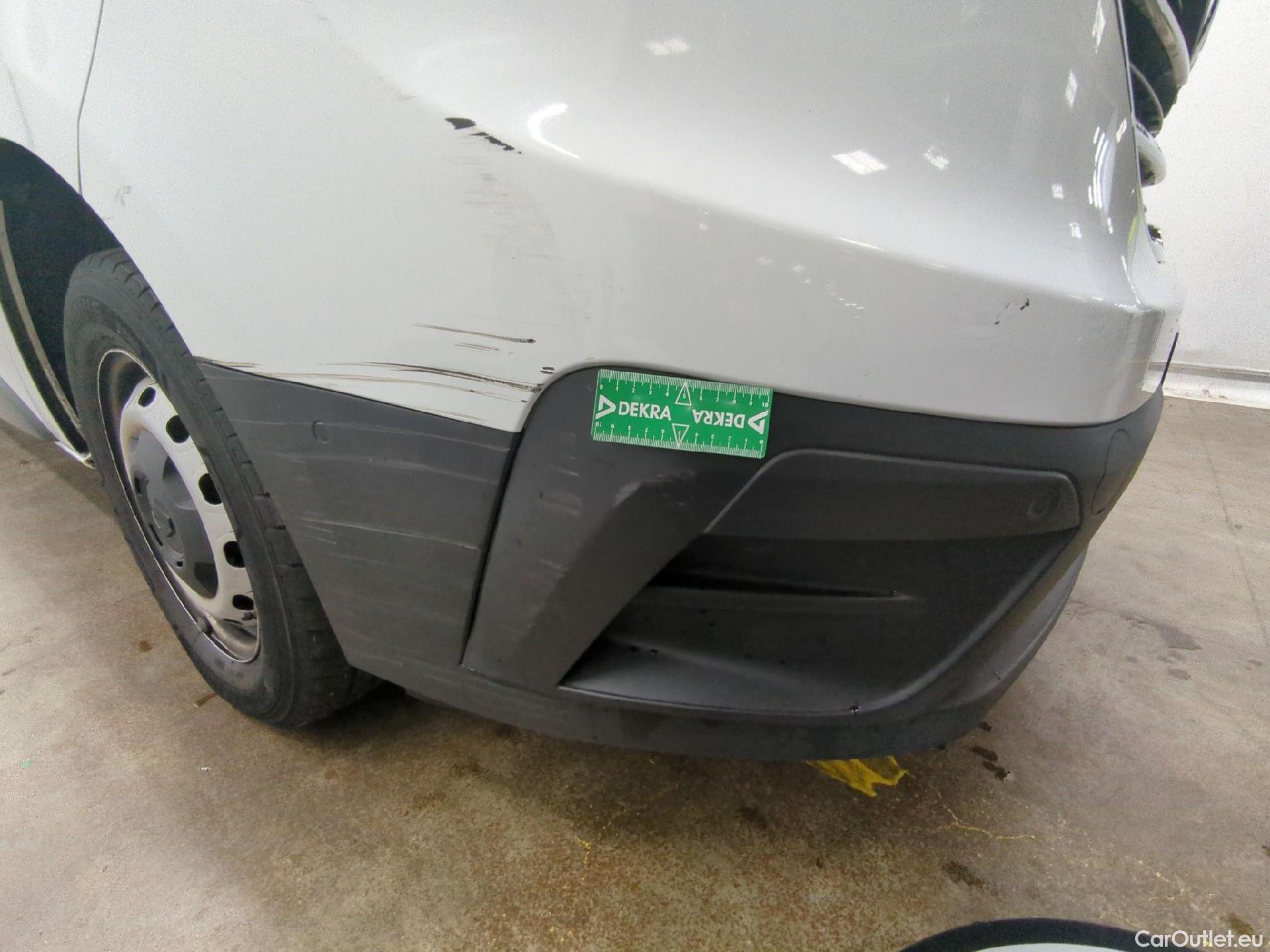  Renault  Trafic  Fourgon L2H1 3T Grand Confort 2.0 dCi 130CV BVM6 E6d #49