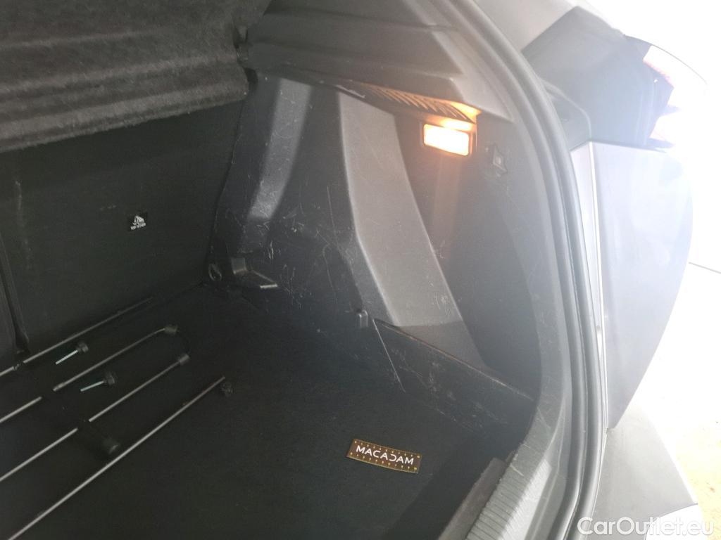  Peugeot  2008  Allure Business 1.5 HDi 130CV BVA8 E6d #13