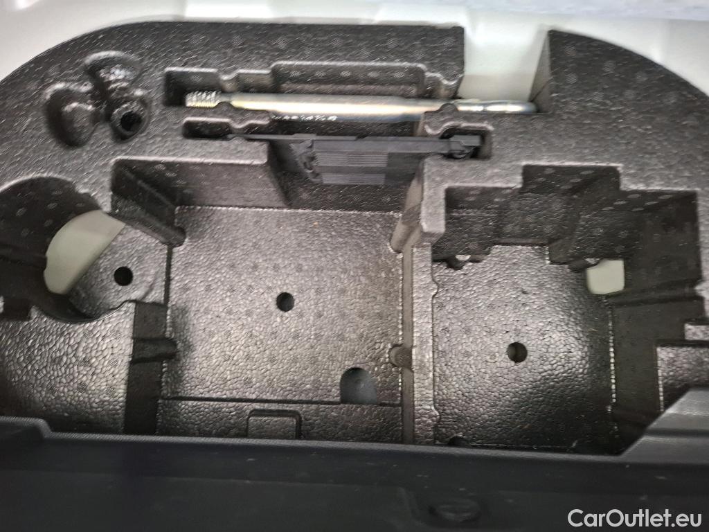  Peugeot  208  (e-) Active Business 50kWh BVA #9