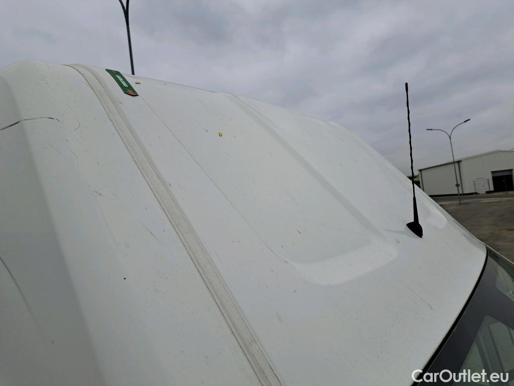  Peugeot  Boxer  VU 4p Fourgon 2.0 BLUEHDI 130 S&S PREMIUM 335 L3H3 / RAMPE HYDROLIQUE #12