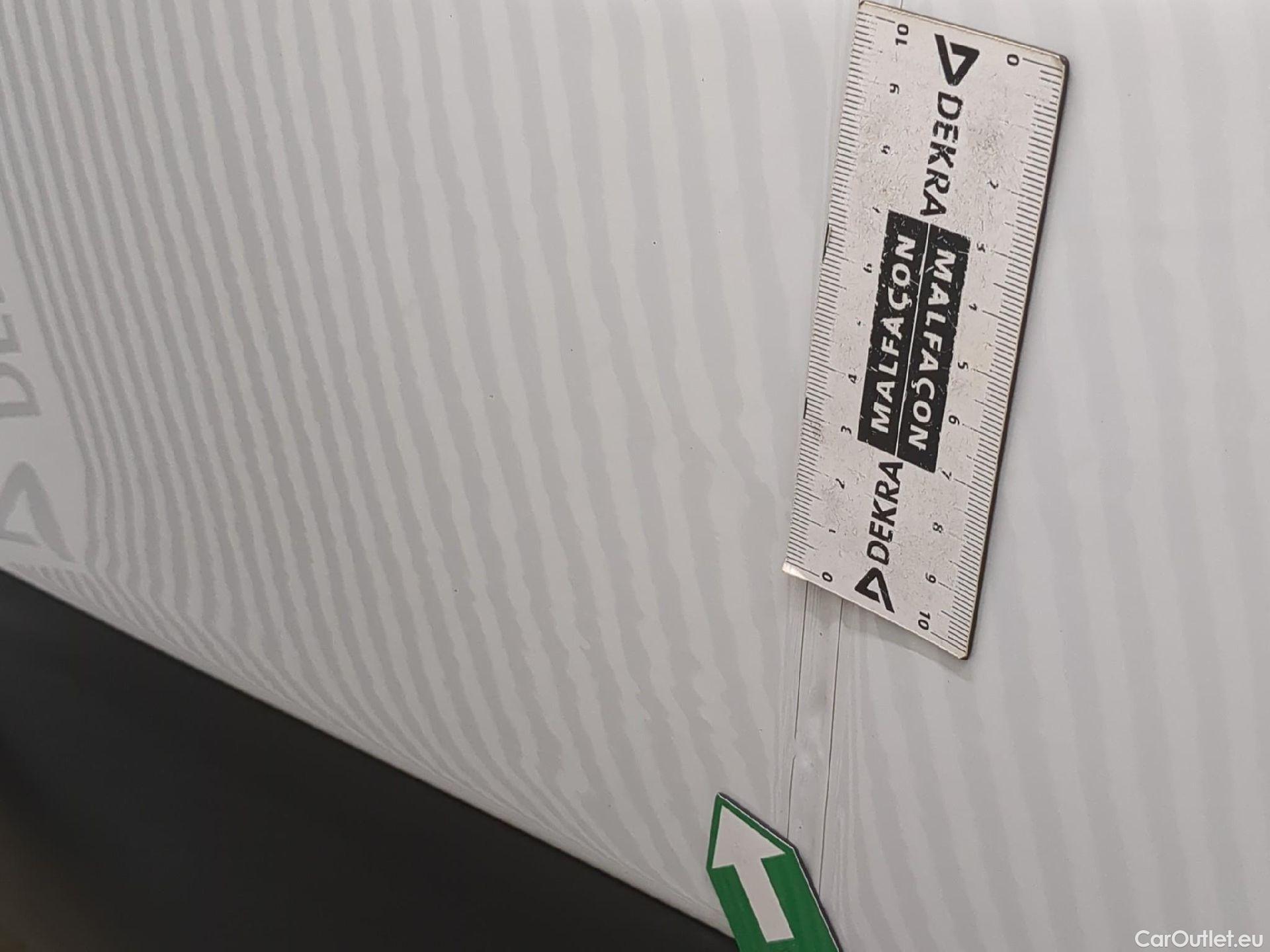  Renault  Trafic  Fourgon L2H1 3T Grand Confort 2.0 dCi 130CV BVM6 E6d #57