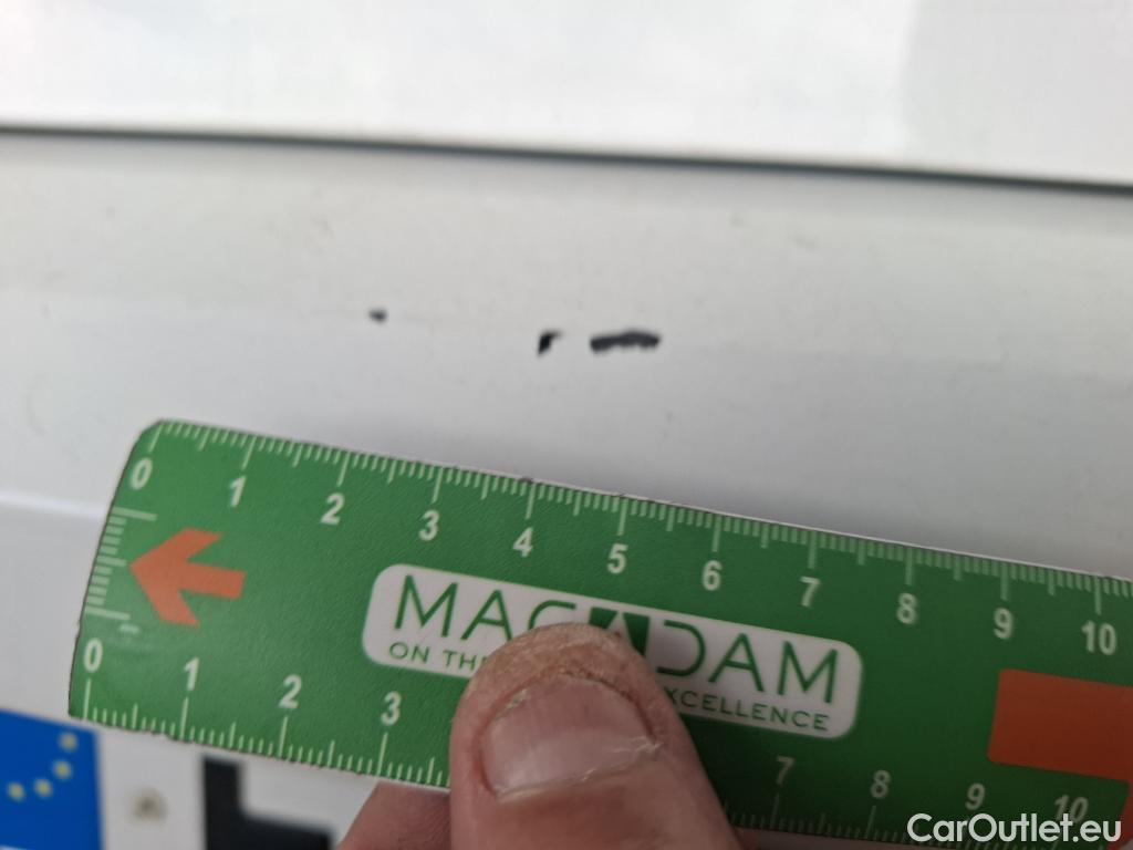  Volkswagen  Golf  VOLKSWAGEN / 2020 / 5P / Berline 2.0 TDI SCR 115 BVM6 Life Busi 1st #16