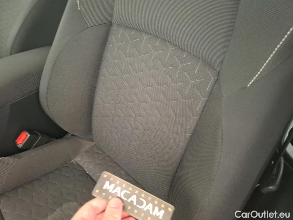  Toyota  Corolla TOYOTA  / 2018 / 5P / Berline Hybride 122h Dynamic Business Stage Acad #20