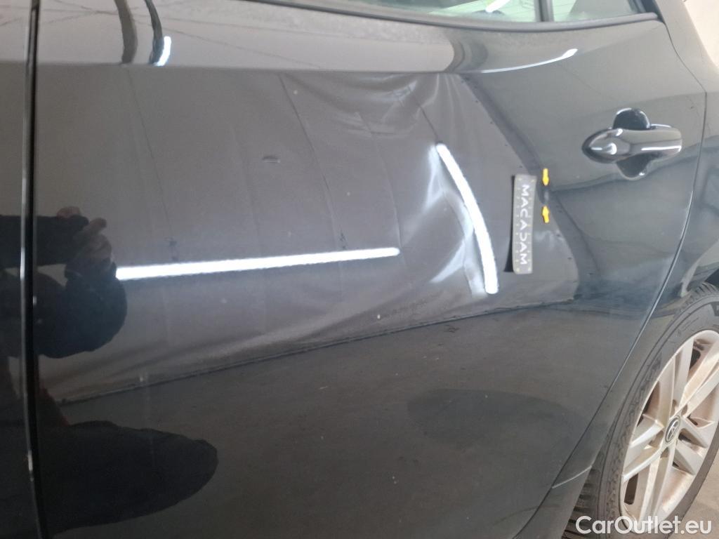  Toyota  Corolla TOYOTA  / 2018 / 5P / Berline Hybride 122h Dynamic Business Stage Acad #10