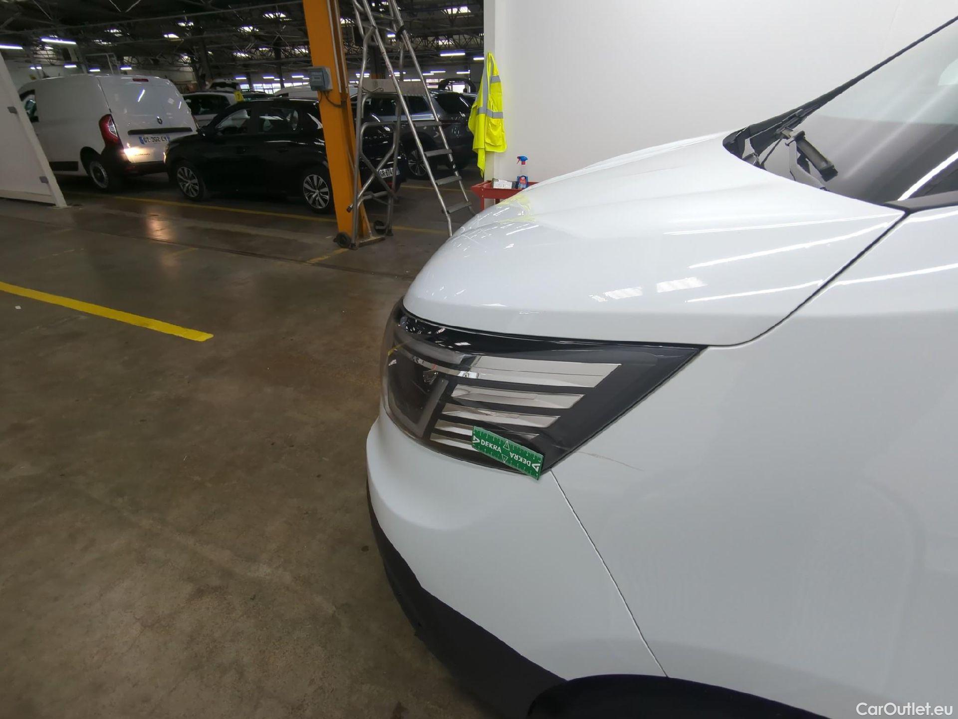  Renault  Trafic  Fourgon L2H1 3T Grand Confort 2.0 dCi 130CV BVM6 E6d #50