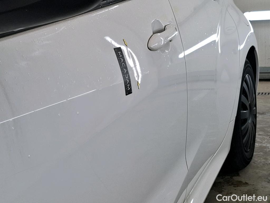  Toyota  Yaris TOYOTA  Hybride / 2019 / 5P / Berline Hybride 116h Dynamic Business Beyond Zer #3