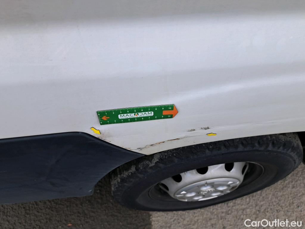  Peugeot  Boxer  VU 4p Fourgon 2.0 BLUEHDI 130 S&S PREMIUM 335 L3H3 / RAMPE HYDROLIQUE #10