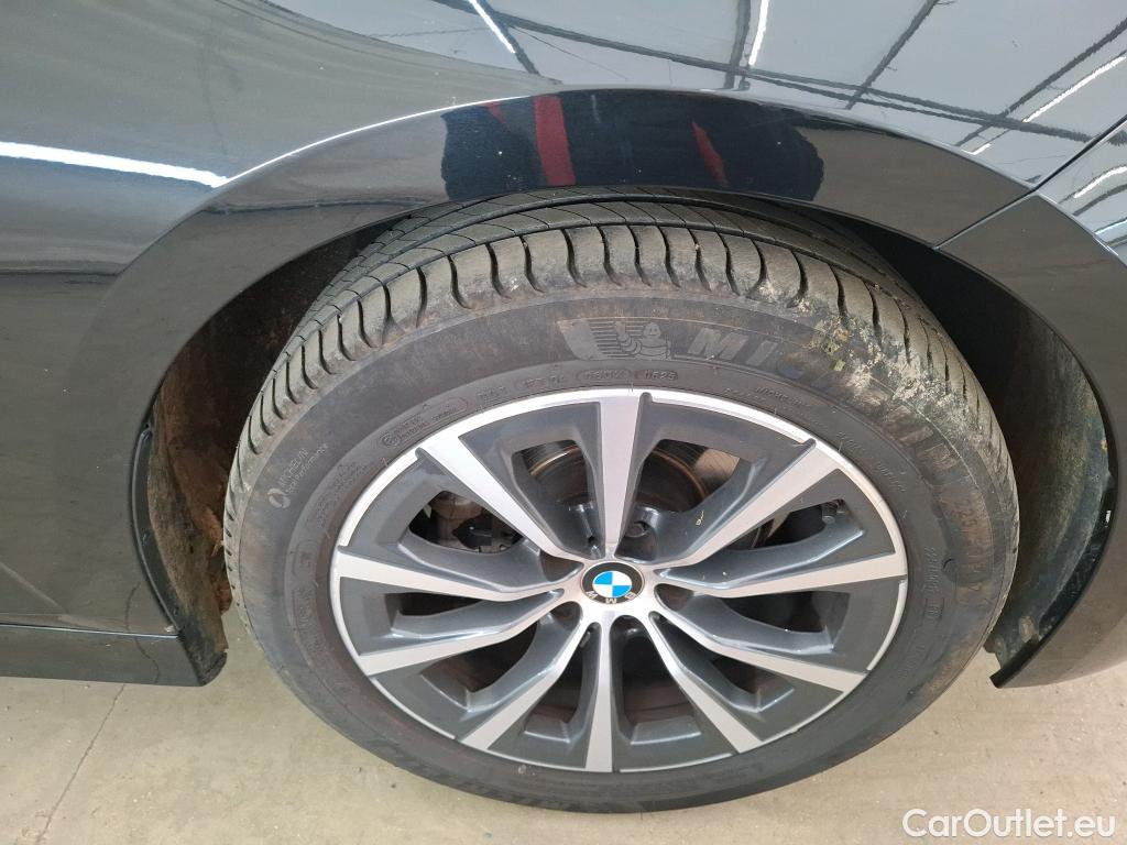  Bmw  Serie 3 BMW Série 3 Touring / 2019 / 5P / Break 318d 150ch Business Design BVA8 #7