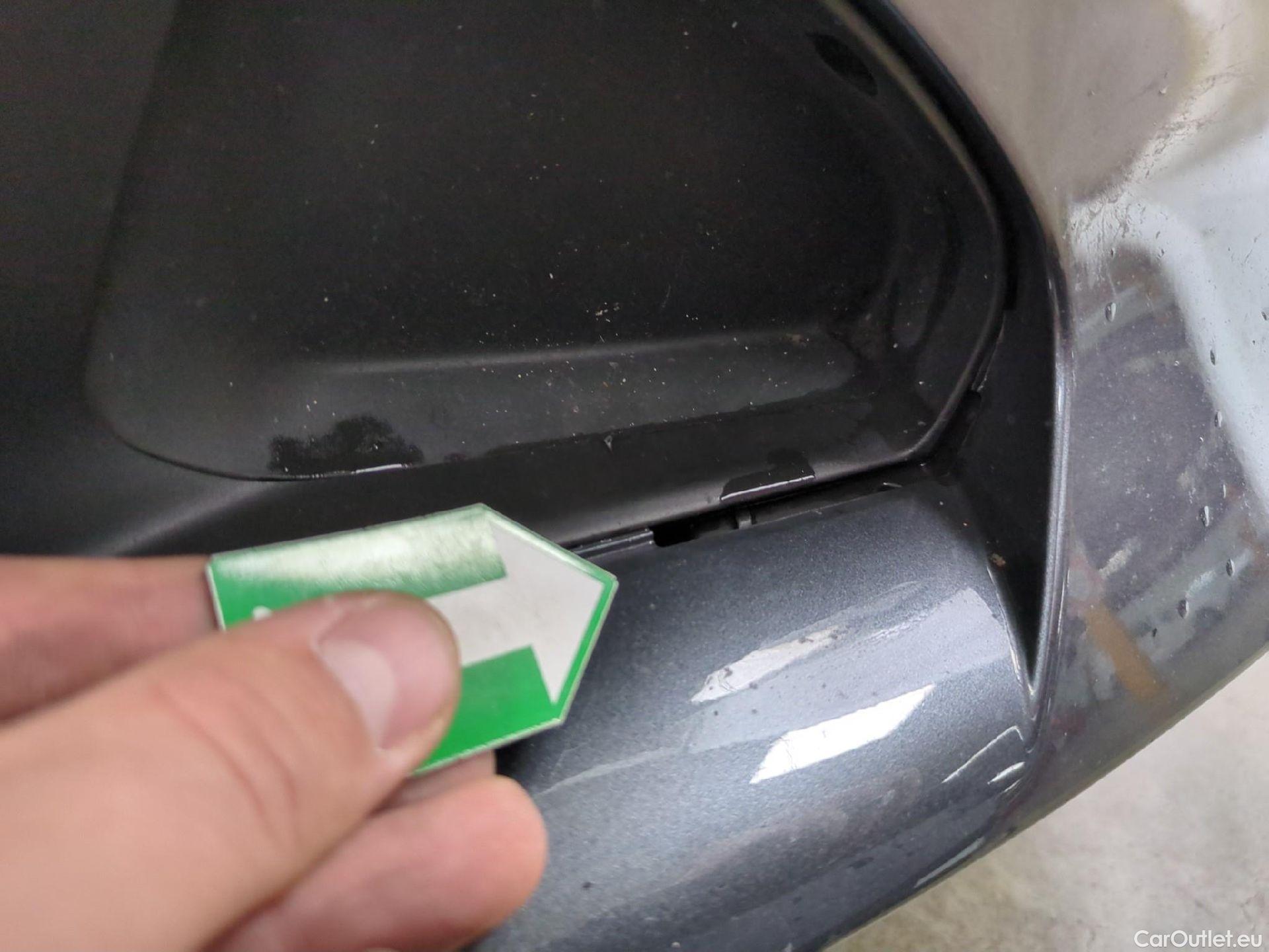  Bmw  Serie 3 Série 3 Berline 318 d Lounge 2.0 150CV BVA8 E6d #31