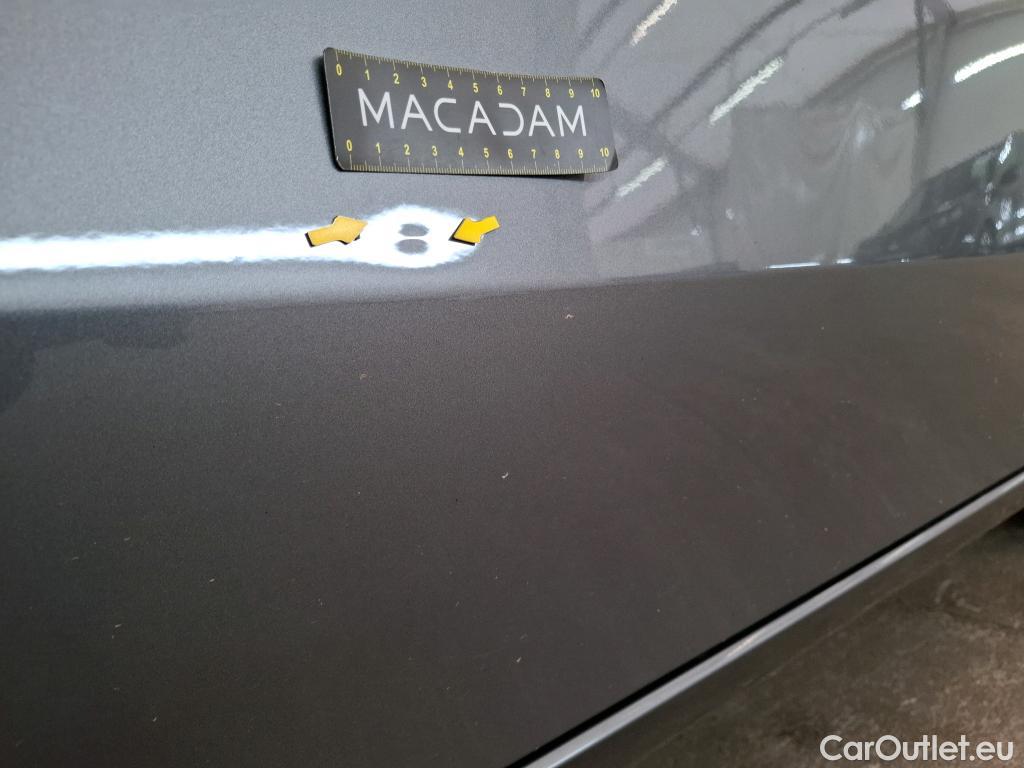  Mercedes  A-Klasse MERCEDES-BENZ Classe A Compact / 2018 / 5P / Berline A 250 e Business Line 8G-DCT #35