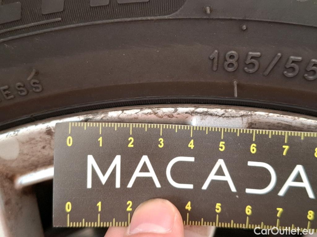  Fiat  500 FIAT   2015  3P  Berline 1 0 70ch BSG Dolcevita #40