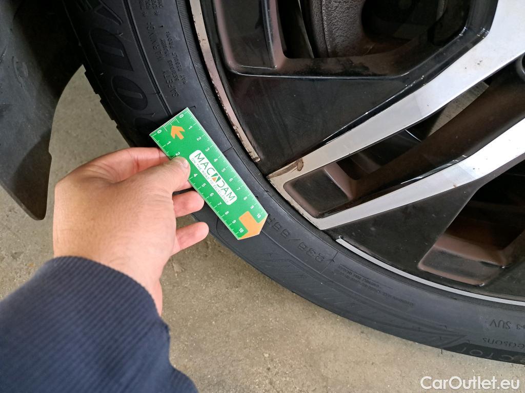  Mercedes  GLA MERCEDES-BENZ  / 2020 / 5P / SUV 1.3  250 e BUSINESS LINE DCT #9