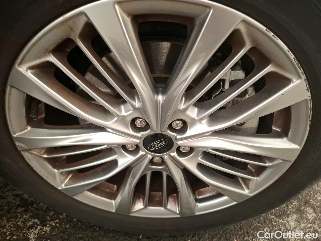  Ford  Kuga FORD  / 2019 / 5P / SUV 2.5 Duratec 225 ch PHEV eCVT Vignale #19