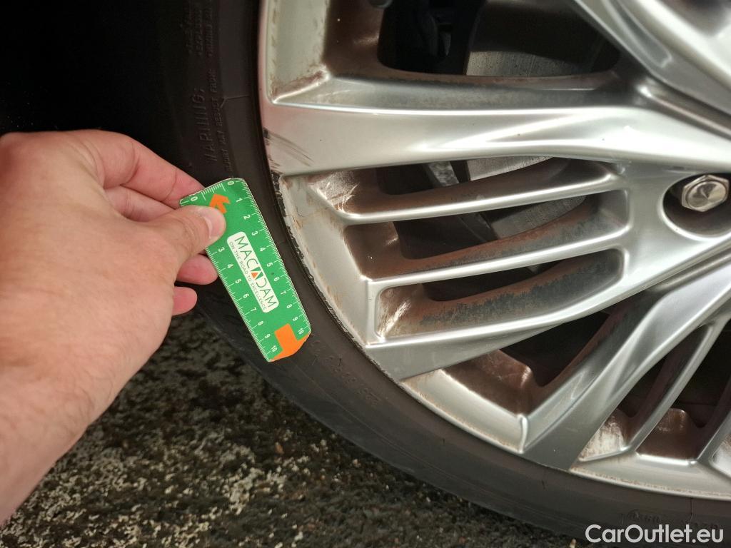  Ford  Kuga FORD  / 2019 / 5P / SUV 2.5 Duratec 225 ch PHEV eCVT Vignale #21